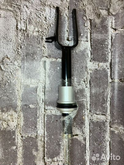 Амортизатор Mercedes E-class передний A2113234300