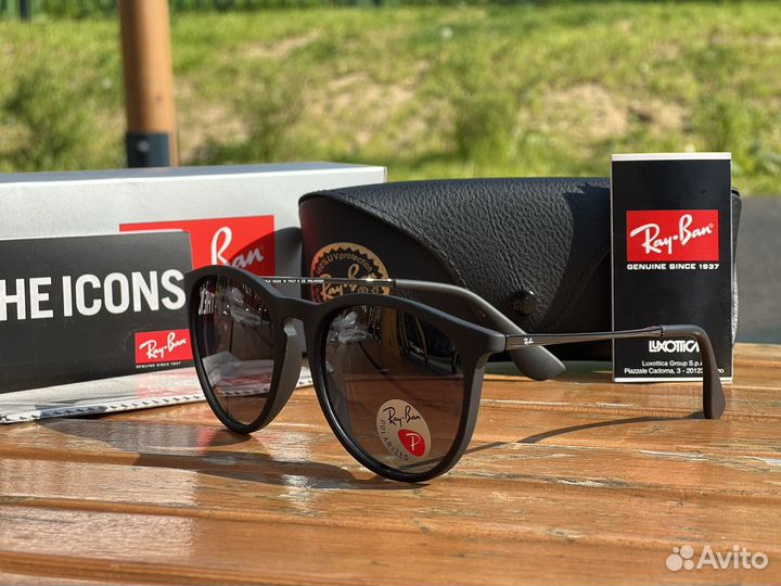 Солнцезащитные очки Ray-Ban RB-4171 Erika