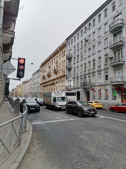 Сдам торговое помещение, 212 м²