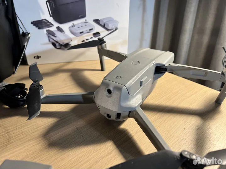 Квадрокоптер DJI Mavic Air2 Fly More Combo