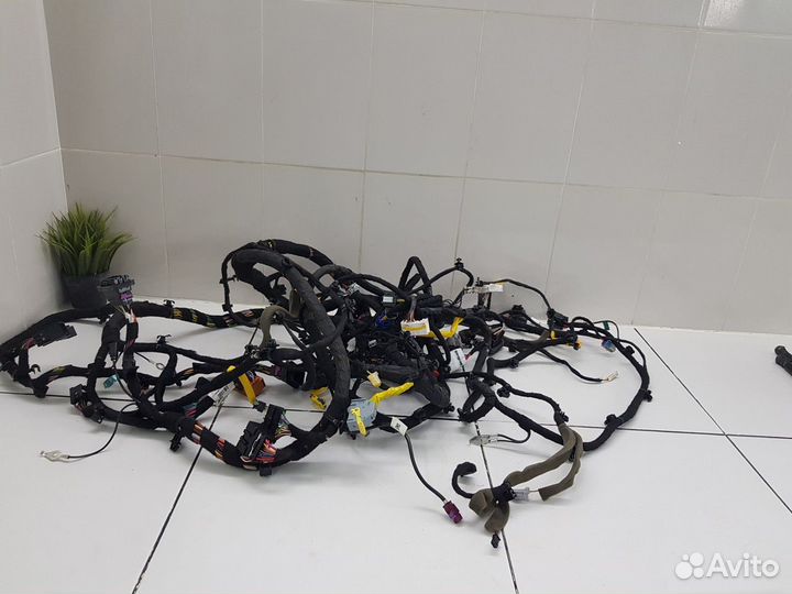 Электропроводка салонная (Geely Coolray)