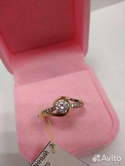 Золотое кольцо 585 пробы с фианитами