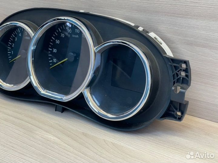 Щиток приборов Renault Logan