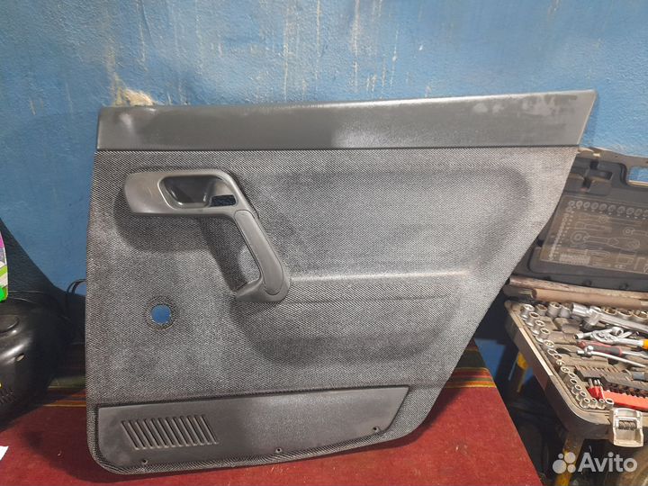 Дверные карты ваз 2110