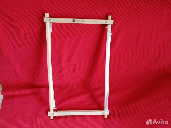 Квадратные пяльцы для вышивания деревянные