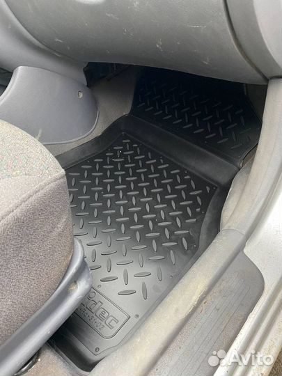 Коврики в салон на Hyundai Accent 1999-2012