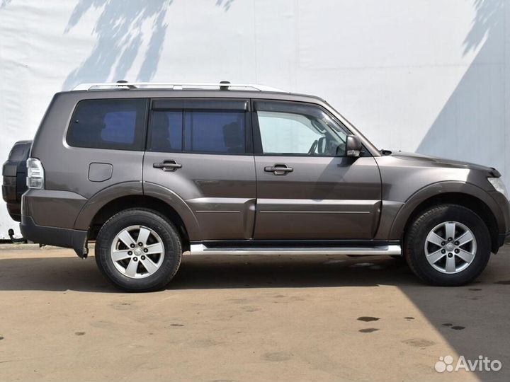 Mitsubishi Pajero 3.2 AT, 2008, 205 180 км