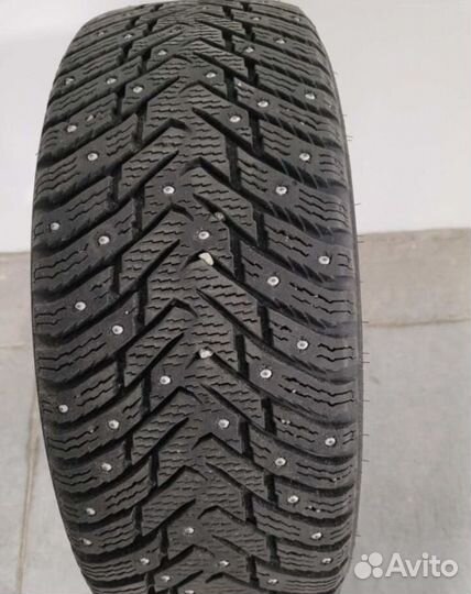 Nokian Tyres Hakkapeliitta 8 215/60 R16