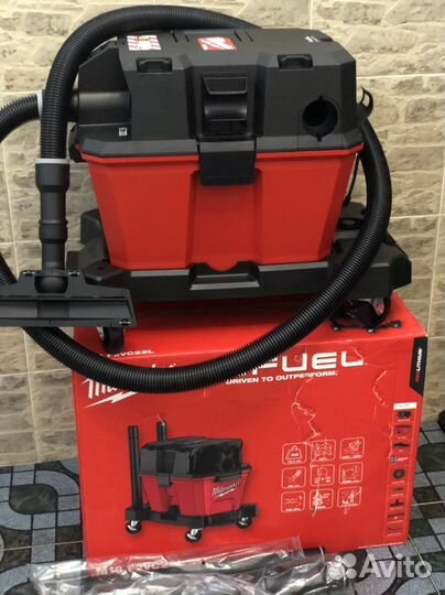 Milwaukee m18 f2vc23L пылесос