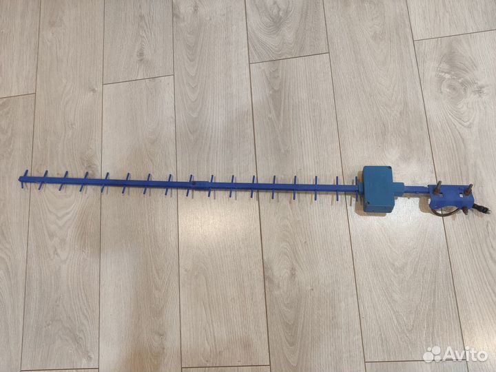 Антенна уличная (3G) AX-2017Y направленная