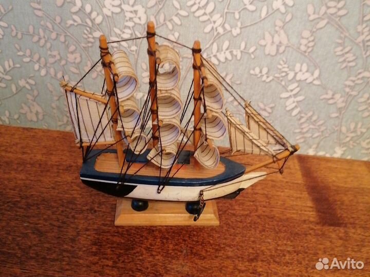 Модель корабля