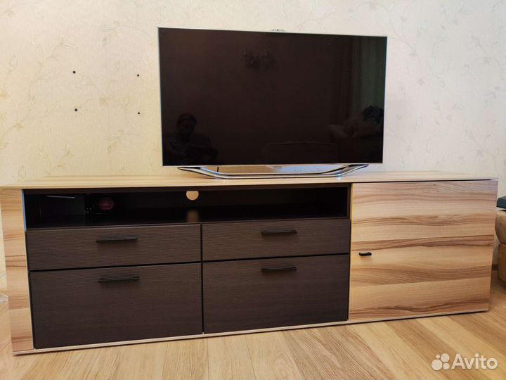 Тумба под телевизор бу 205*40