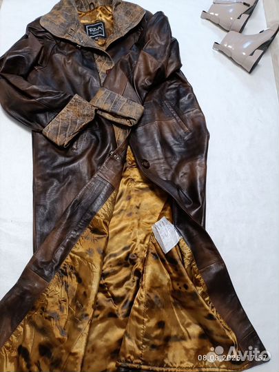 Кожаный плащ женский 50 р