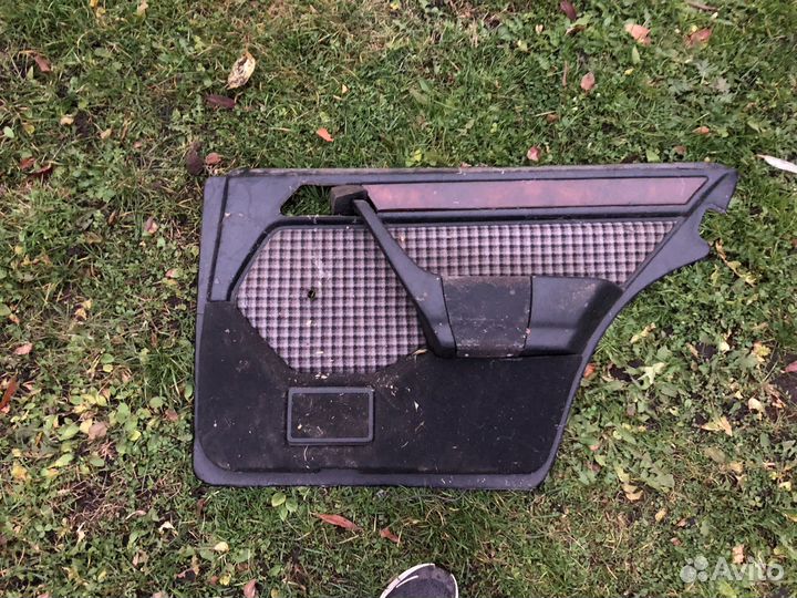 Продам дверные карты от mercedes W124