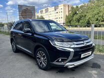 Mitsubishi Outlander 2.0 CVT, 2018, 126 811 км, с пробегом, цена 1 900 000 руб.