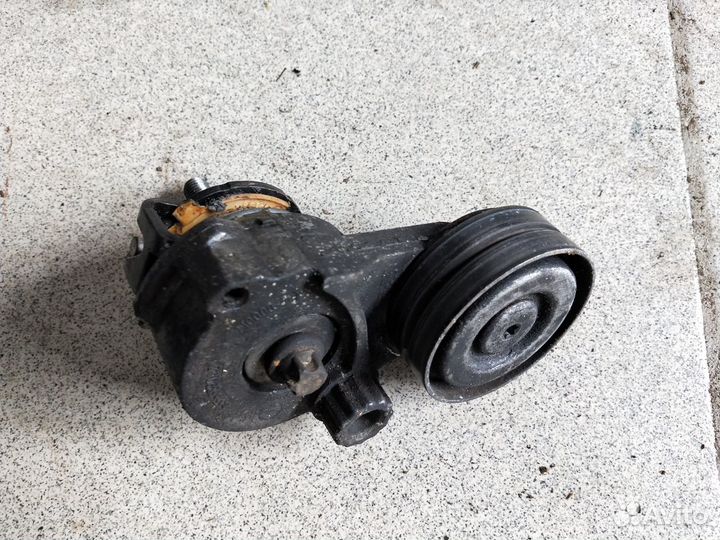 Натяжитель ремня 1.6, 1.8 Опель Астра Н Astra H