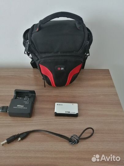 Зеркальный фотоаппарат Nikon D3000