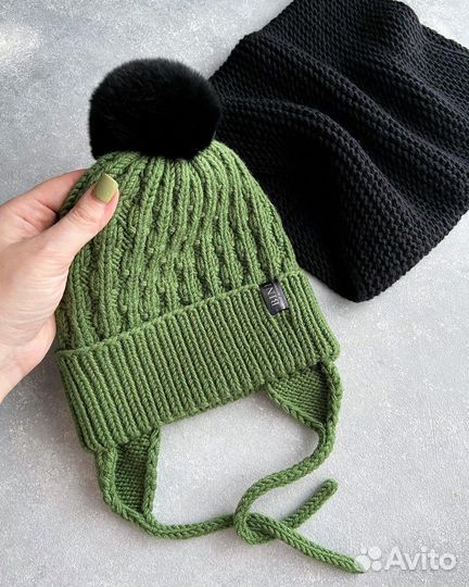 Детская шапка с помпоном