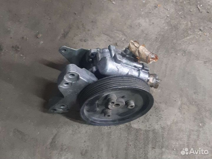 Насос гур м57 opel omega