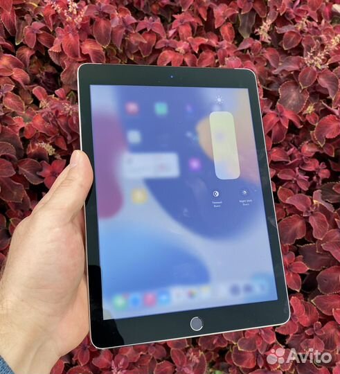 iPad Air 2 16gb Wifi + Sim