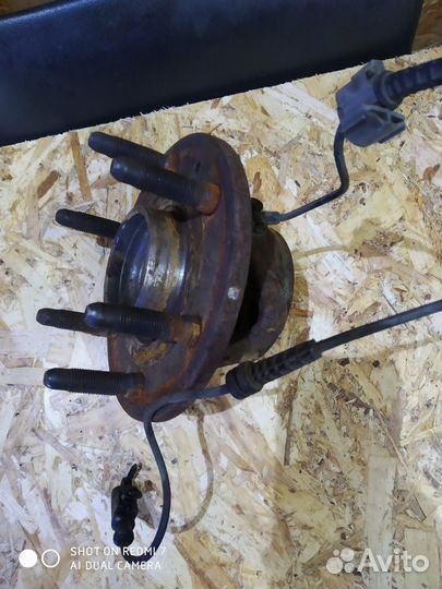 Ступица переднего колеса Tahoe, Escalade 900