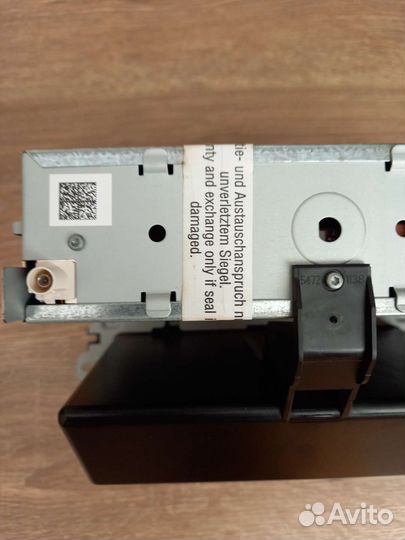 Оригинальная штатная магнитола Volkswagen RCD-210