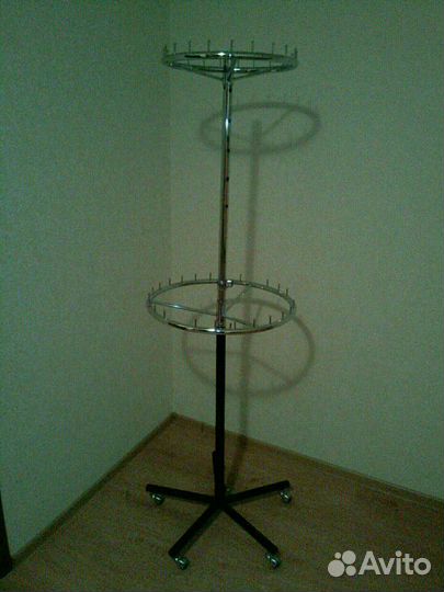 Стойка для одежды