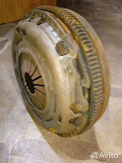 Маховик сцепления VW touran 2.0 TD