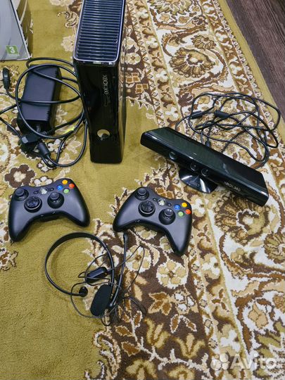 Xbox 360 специальное издание Kinect