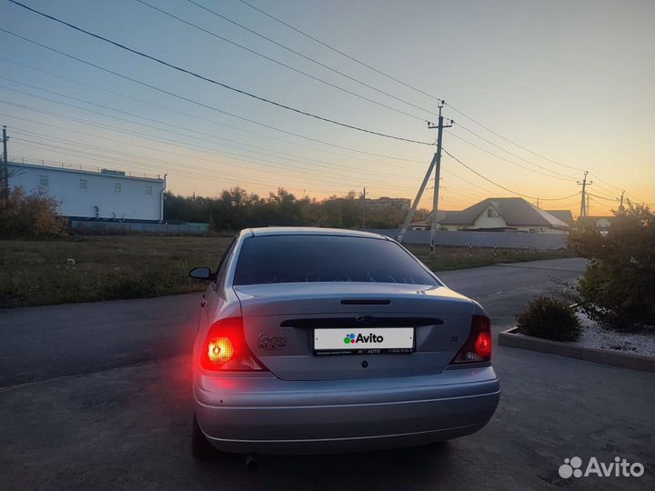 Ford Focus 2.0 AT, 2001, 144 400 км