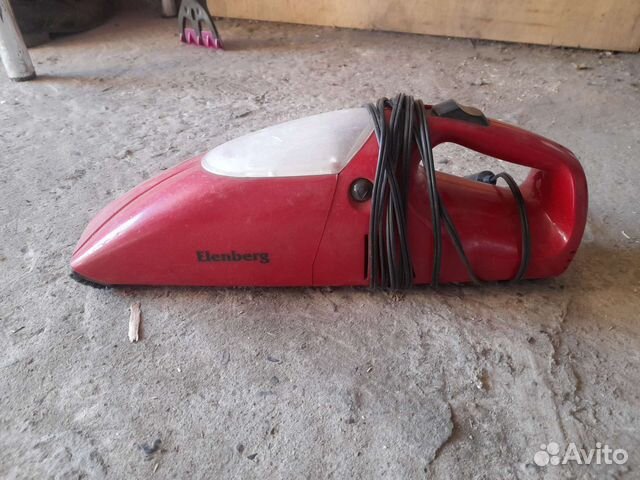 Автомобильный пылесос