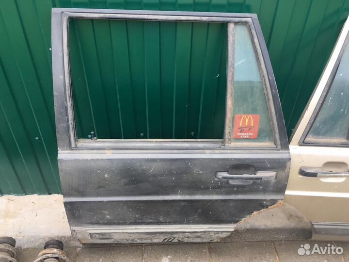 Дверь задняя левая Volkswagen Passat b2