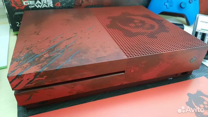 Xbox One s Gears of War 4 limited edition