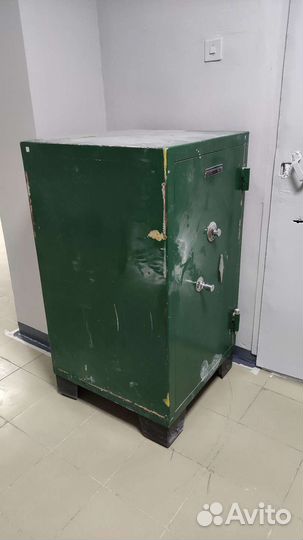 Сейф банковской