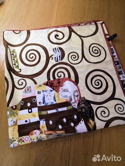 Шелковый платок