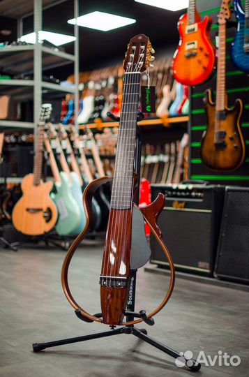 Yamaha SLG200N Natural