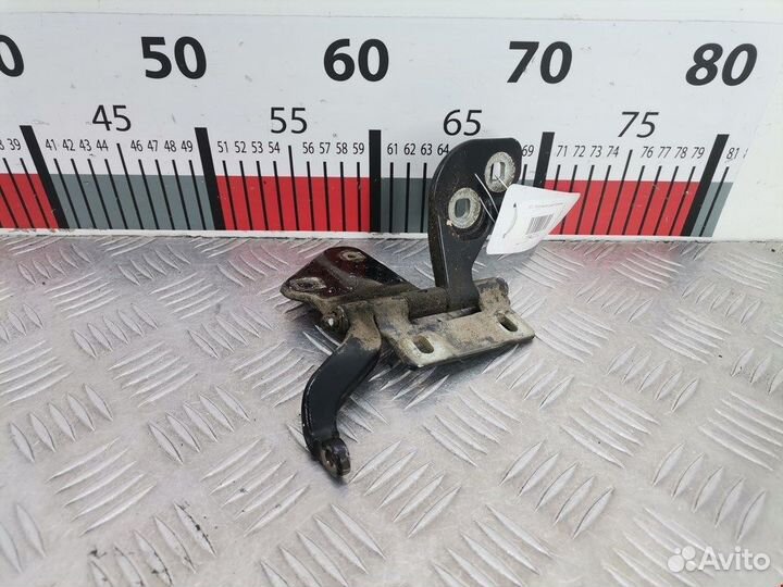 Петля крышки (двери) багажника Jaguar X-Type