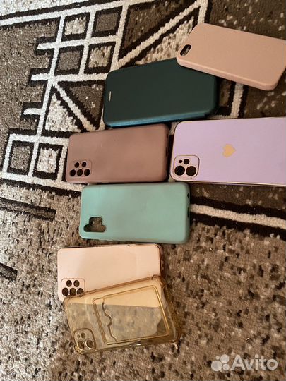 Чехлы на телефон