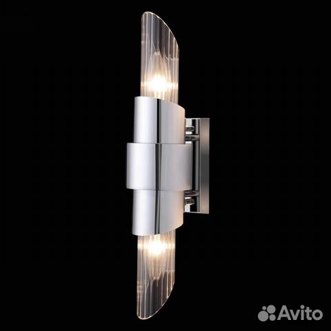 Бра настенный металлический со стеклом