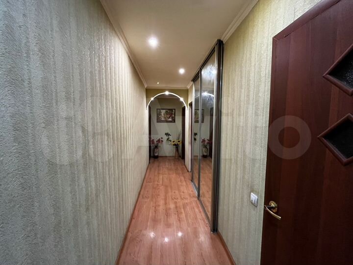 3-к. квартира, 60 м², 1/5 эт.