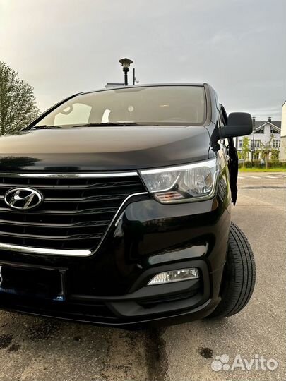 Заказать такси минивэн / Микроавтобус /Трансфер