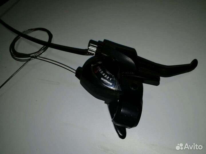Манетка и тормозная ручка shimano