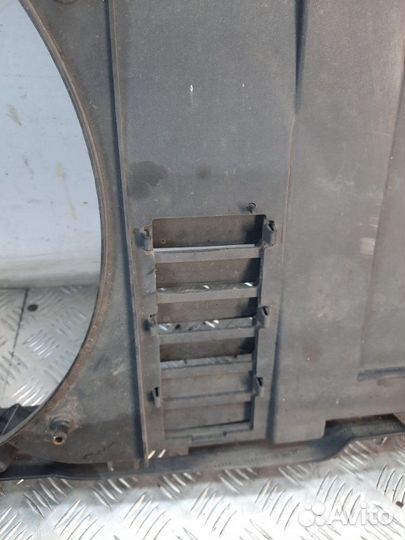 Диффузор (кожух) вентилятора Peugeot 406 универсал