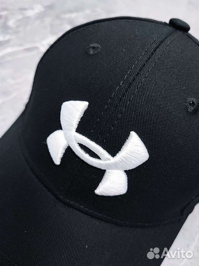 Бейсболка under armour