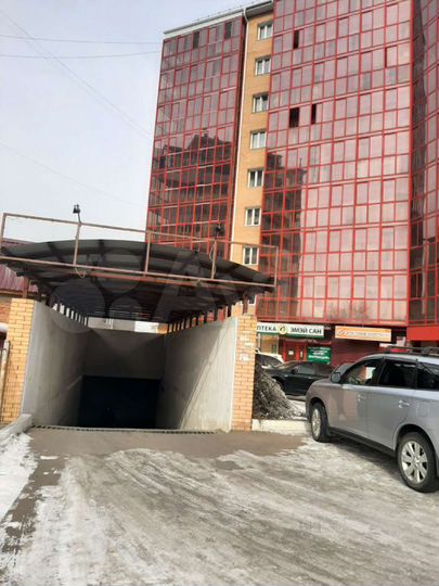 Машиноместо, 20 м²
