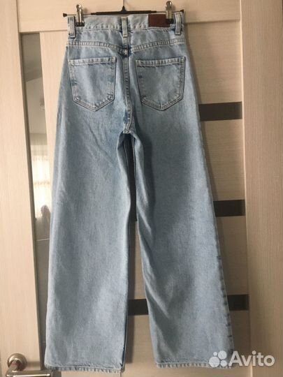 Джинсы