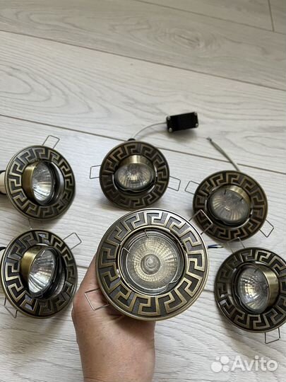 Светильник точкчный настраеыаемый