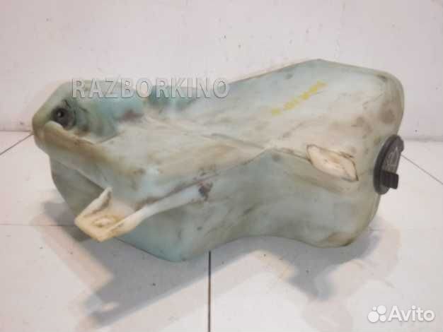 Бачок омывателя Мерседес