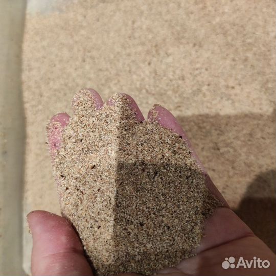 Биогумус, удобрение от черной львинки и зофобаса