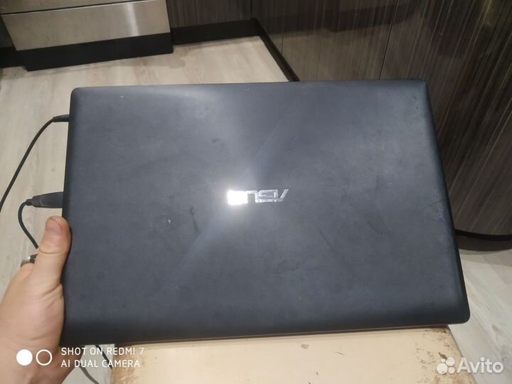 Ноутбук asus x553m